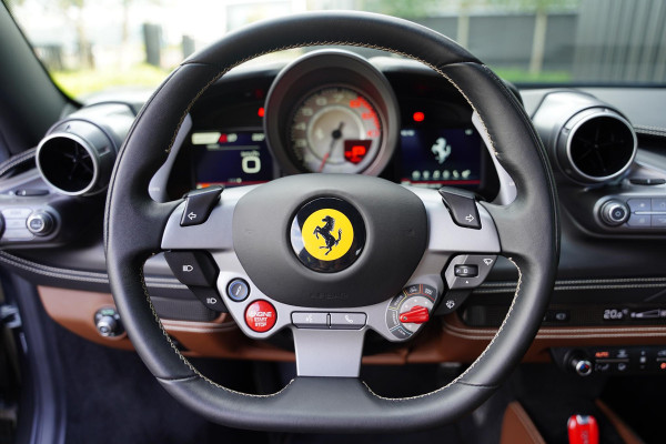 Ferrari F8 Tributo 3.9 V8 HELE / 6 D.KM / Full Carbon Exterior / Full ADAS