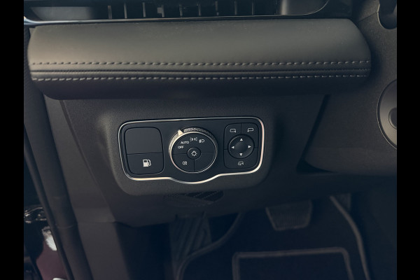 Omoda 9 OMODA 9 PREMIUM AWD 538 PK | LUXE PHEV SUV | 145 KM ELEKTRISCH | MASSAGE | VERWARMD & GEVENTILEERD 4WD 4X4