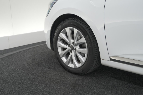 Renault Clio TCe 130 EDC Intens | 360 Camera | Apple Carplay | Parkeersensoren | Climate Control
