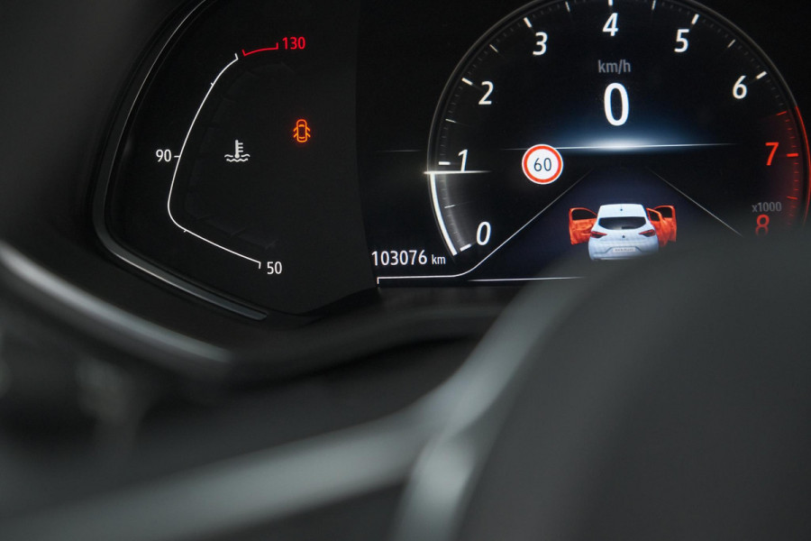 Renault Clio TCe 130 EDC Intens | 360 Camera | Apple Carplay | Parkeersensoren | Climate Control