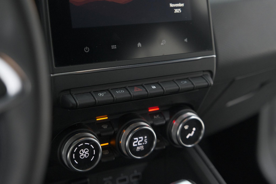 Renault Clio TCe 130 EDC Intens | 360 Camera | Apple Carplay | Parkeersensoren | Climate Control