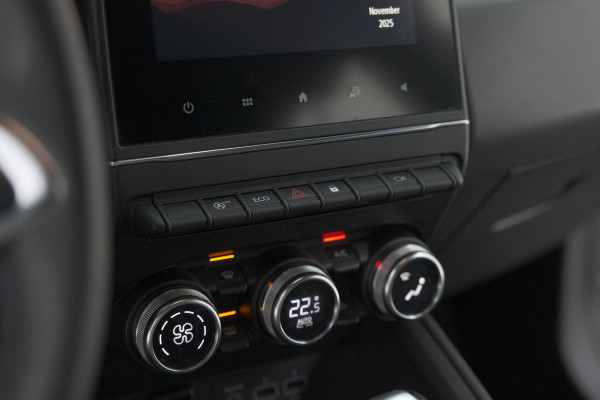 Renault Clio TCe 130 EDC Intens | 360 Camera | Apple Carplay | Parkeersensoren | Climate Control