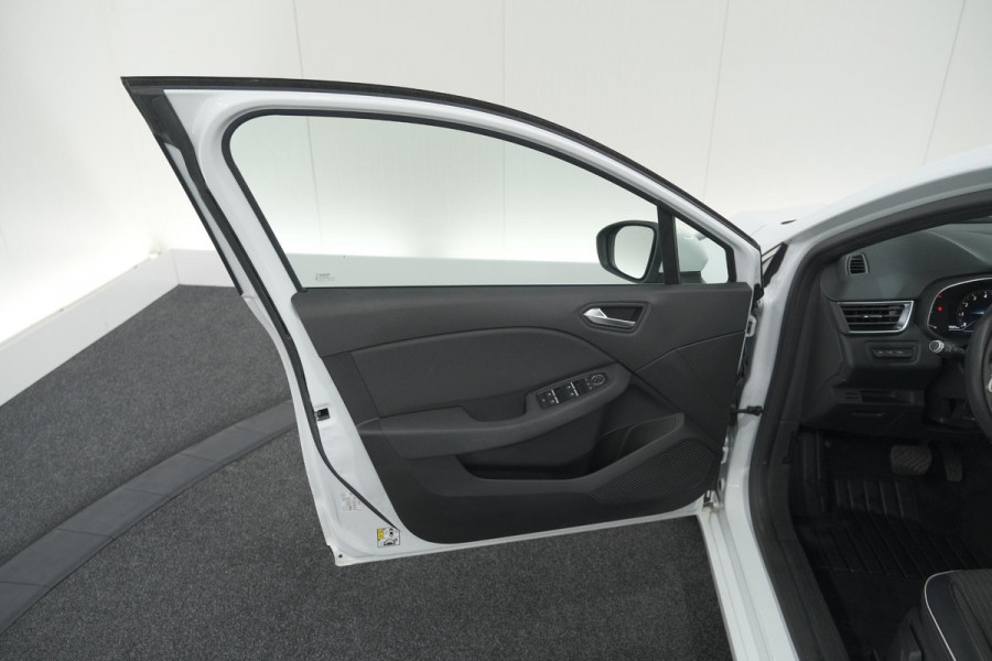 Renault Clio TCe 130 EDC Intens | 360 Camera | Apple Carplay | Parkeersensoren | Climate Control
