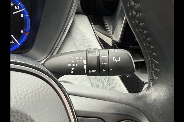 Toyota Corolla Touring Sports 1.8 Hybrid Dynamic | ACC | CarPlay | Camera | Keyless | 17 inch