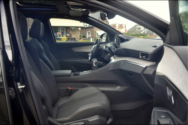 Peugeot 3008 1.2 PureTech 130 PK GT | Panoramadak | Black Pack | Eerste Eigenaar!