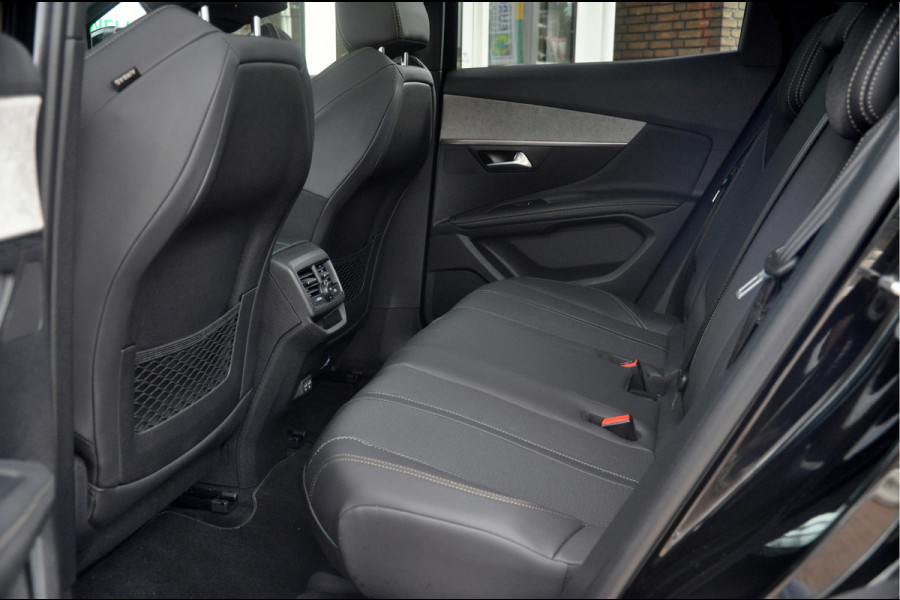 Peugeot 3008 1.2 PureTech 130 PK GT | Panoramadak | Black Pack | Eerste Eigenaar!
