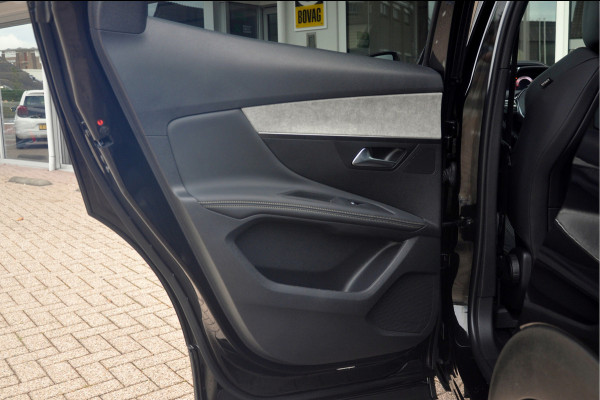 Peugeot 3008 1.2 PureTech 130 PK GT | Panoramadak | Black Pack | Eerste Eigenaar!