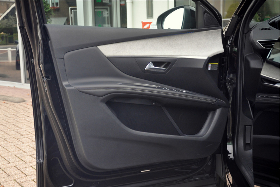 Peugeot 3008 1.2 PureTech 130 PK GT | Panoramadak | Black Pack | Eerste Eigenaar!