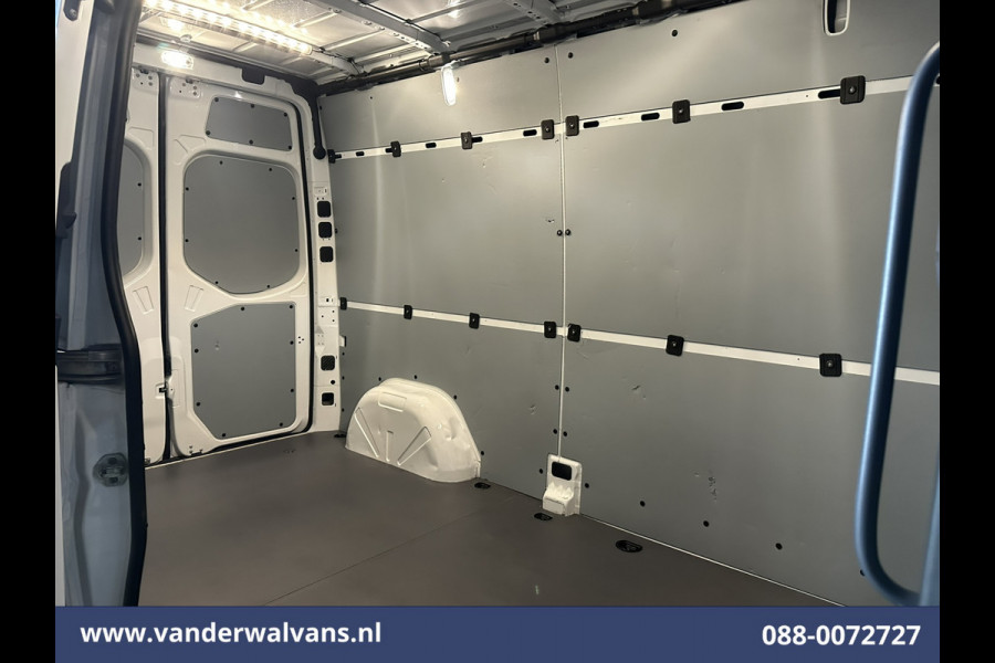 Mercedes-Benz Sprinter 211 CDI 115pk L2H2 Euro6 Airco | Camera | Trekhaak Bijrijdersbank