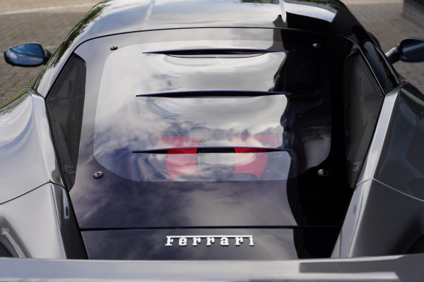 Ferrari F8 Tributo 3.9 V8 HELE / 6 D.KM / Full Carbon Exterior / Full ADAS