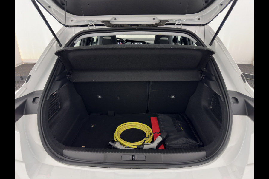 Opel Mokka-e Elegance 50-kWh (3-Fase-11kW) {SoH-99%} *DIGI-COCKPIT | FULL-LED | CARPLAY | COMFORTSEATS | CAMERA | KEYLESS | DAB+ | ECC | CRUISE | 17''ALU*