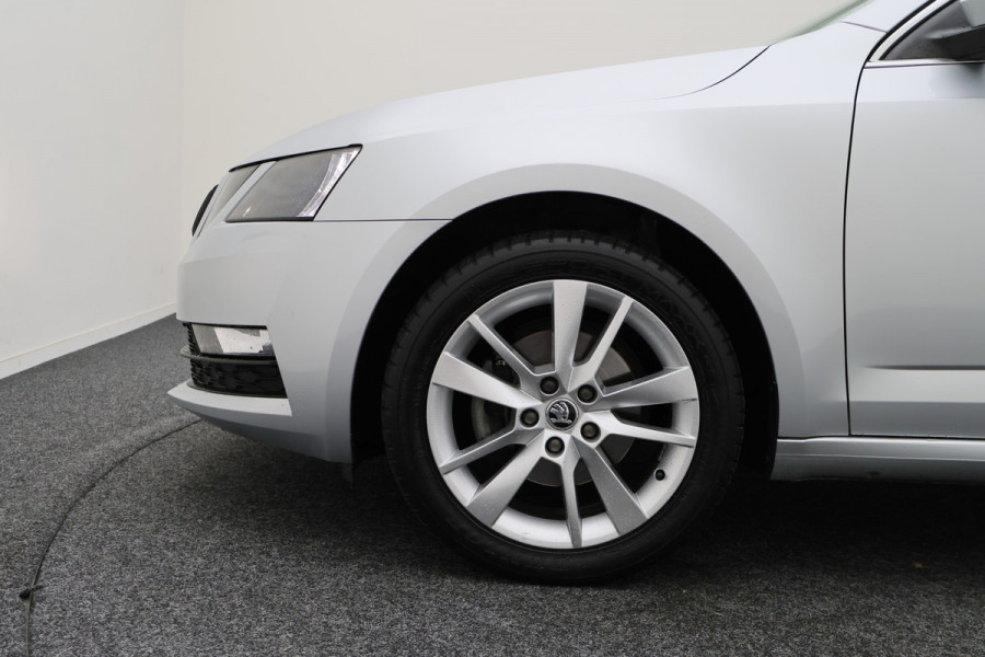 Škoda Octavia Combi 1.5 TSI DSG Greentech Business Edition Camera, Apple Carplay, Trekhaak, Climate, Stoelverwarming, PDC