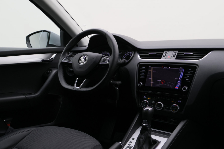 Škoda Octavia Combi 1.5 TSI DSG Greentech Business Edition Camera, Apple Carplay, Trekhaak, Climate, Stoelverwarming, PDC