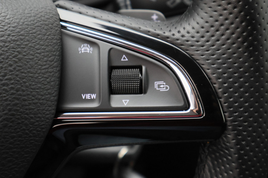 Škoda Octavia Combi 1.5 TSI DSG Greentech Business Edition Camera, Apple Carplay, Trekhaak, Climate, Stoelverwarming, PDC