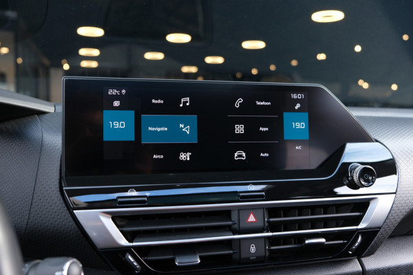 Citroën C4 1.2 Puretech Shine *PANORAMADAK/MASSAGE* Leder/Navi/Stoelverwarming Extreem LUXE
