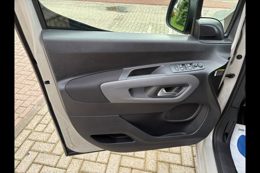 Toyota Proace City Verso L2 Executive 1.2 Turbo 7 PERSOONS AUTOMAAT