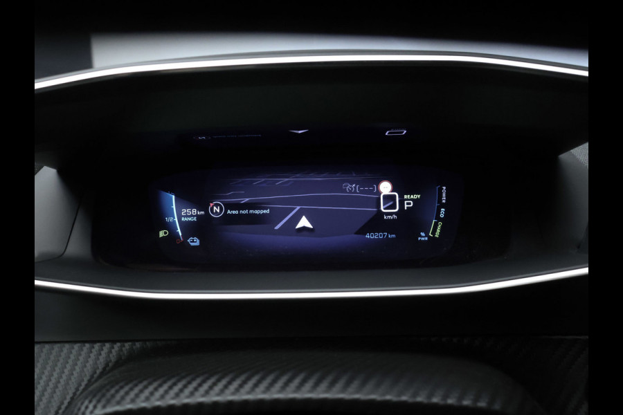 Peugeot e-2008 EV Allure 50 kWh Sport SOH 90% (APPLE CARPLAY,NAVI,CAMERA,PDC,CLIMTE,CRUISE,LED,SPORTSTOELEN,LM VELGEN,NETTE STAAT)