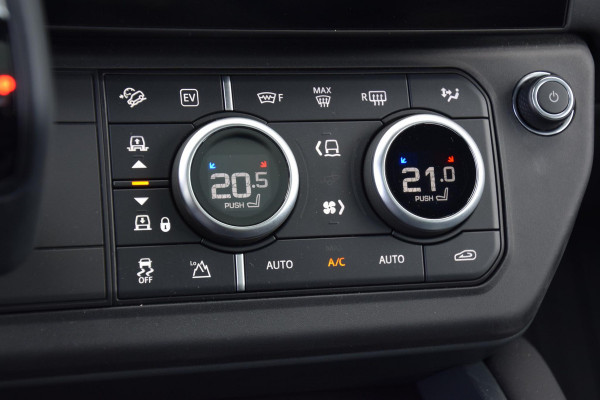 Land Rover Defender 110 2.0 P300e 110 X-Dynamic SE