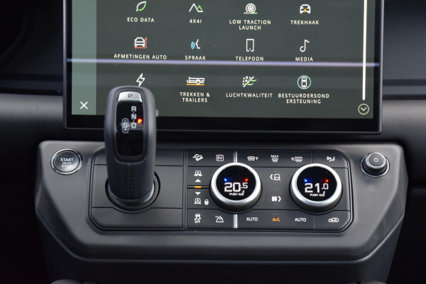 Land Rover Defender 110 2.0 P300e 110 X-Dynamic SE