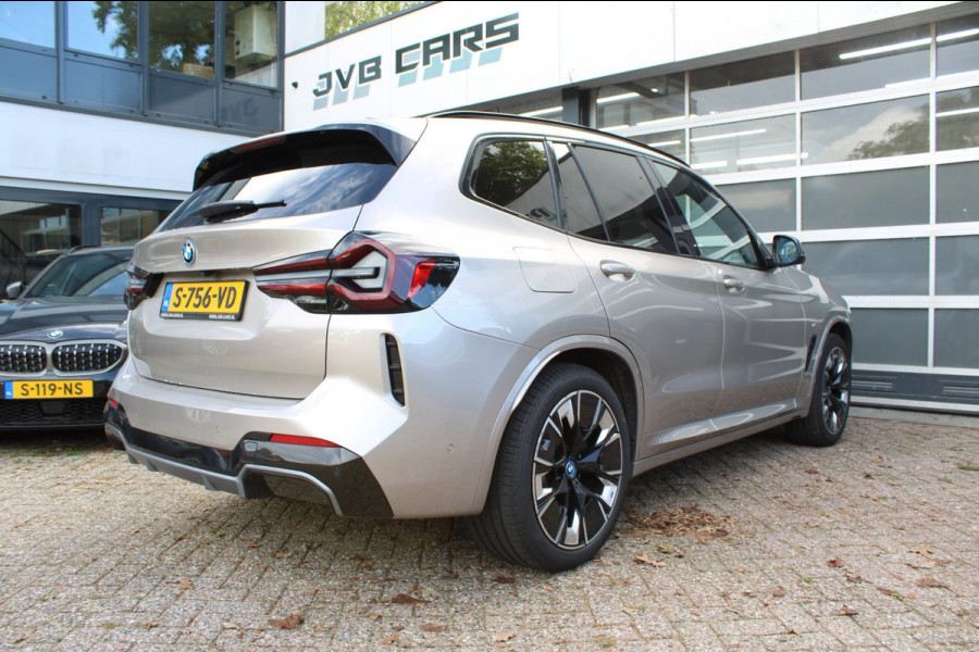 BMW iX3 High Executive 80 kWh/pano/Mpakket