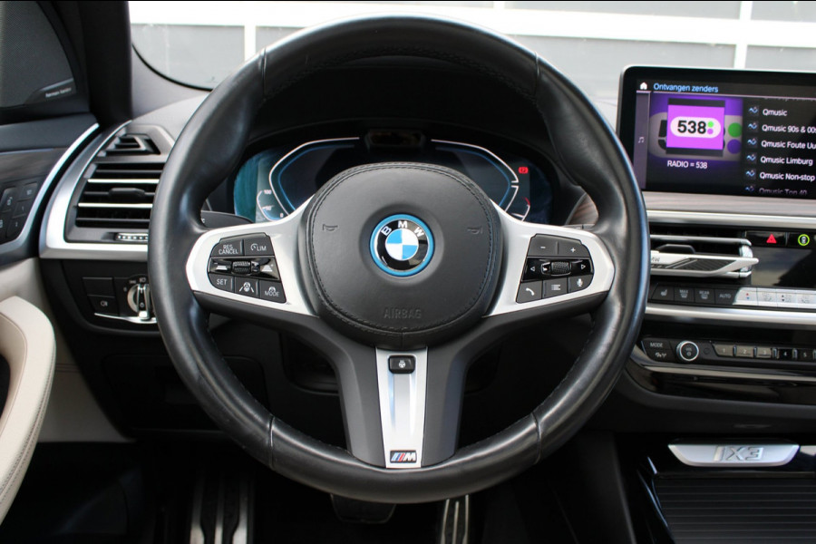 BMW iX3 High Executive 80 kWh/pano/Mpakket
