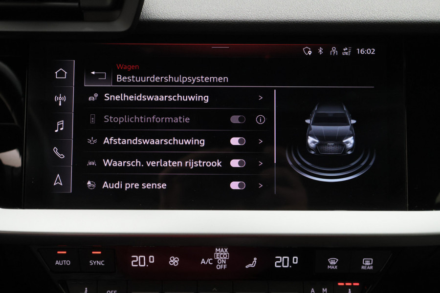 Audi A3 Sportback 40 TFSI e Business edition Virtual Cockpit, Cruise, Trekhaak, Sportstoelen, Stoelverwarming, 17''