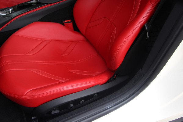 Ferrari 812 6.5 V12 Superfast HELE | Bianco Italia | Lift | Passenger Display | Carbon LED