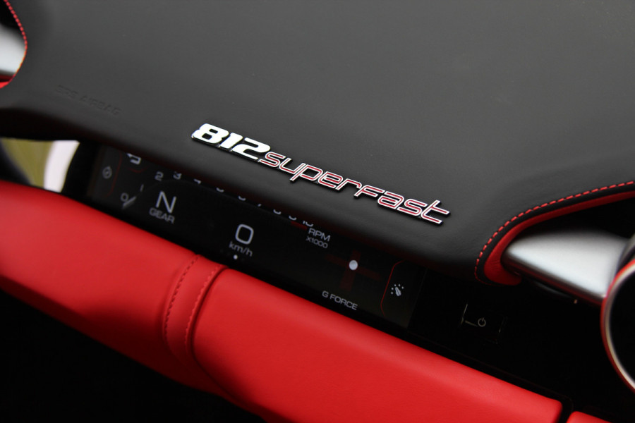 Ferrari 812 6.5 V12 Superfast HELE | Bianco Italia | Lift | Passenger Display | Carbon LED
