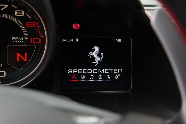 Ferrari 812 6.5 V12 Superfast HELE | Bianco Italia | Lift | Passenger Display | Carbon LED