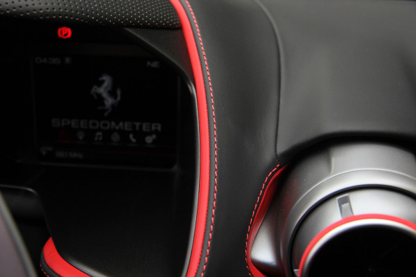 Ferrari 812 6.5 V12 Superfast HELE | Bianco Italia | Lift | Passenger Display | Carbon LED