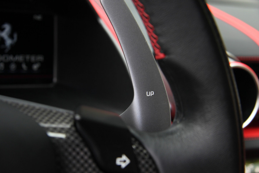 Ferrari 812 6.5 V12 Superfast HELE | Bianco Italia | Lift | Passenger Display | Carbon LED