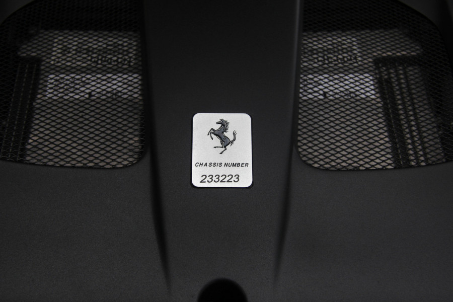 Ferrari 812 6.5 V12 Superfast HELE | Bianco Italia | Lift | Passenger Display | Carbon LED