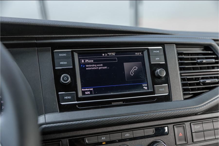 Volkswagen Transporter T6.1 2.0 TDI L2H1 DC 4Motion | Dubbel cabine | 5-zitter | Bi-Xenon | CarPlay | Camera | Navigatie | MF Stuur | Trekhaak | DAB | Cruise control