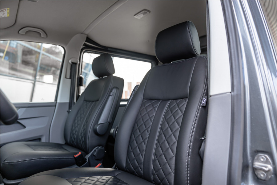 Volkswagen Transporter T6.1 2.0 TDI L2H1 DC 4Motion | Dubbel cabine | 5-zitter | Bi-Xenon | CarPlay | Camera | Navigatie | MF Stuur | Trekhaak | DAB | Cruise control