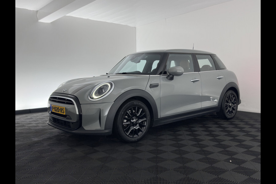 MINI 5-deurs 1.5 One Business Edition (Facelift-Life Cycle Impulse 2) (INCL-BTW) *LEATHER | SPORTSEATS | FULL-LED | DIGI-COCKPIT | AMBIENTLIGHT | NAVI-FULLMAP | DAB | AIRCO | KEYLESS | PDC | 16''ALU*