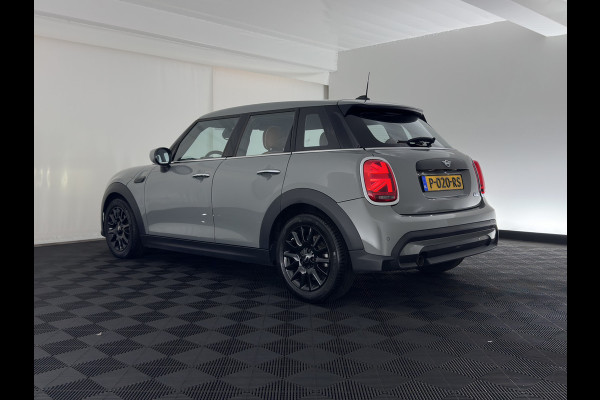 MINI 5-deurs 1.5 One Business Edition (Facelift-Life Cycle Impulse 2) (INCL-BTW) *LEATHER | SPORTSEATS | FULL-LED | DIGI-COCKPIT | AMBIENTLIGHT | NAVI-FULLMAP | DAB | AIRCO | KEYLESS | PDC | 16''ALU*
