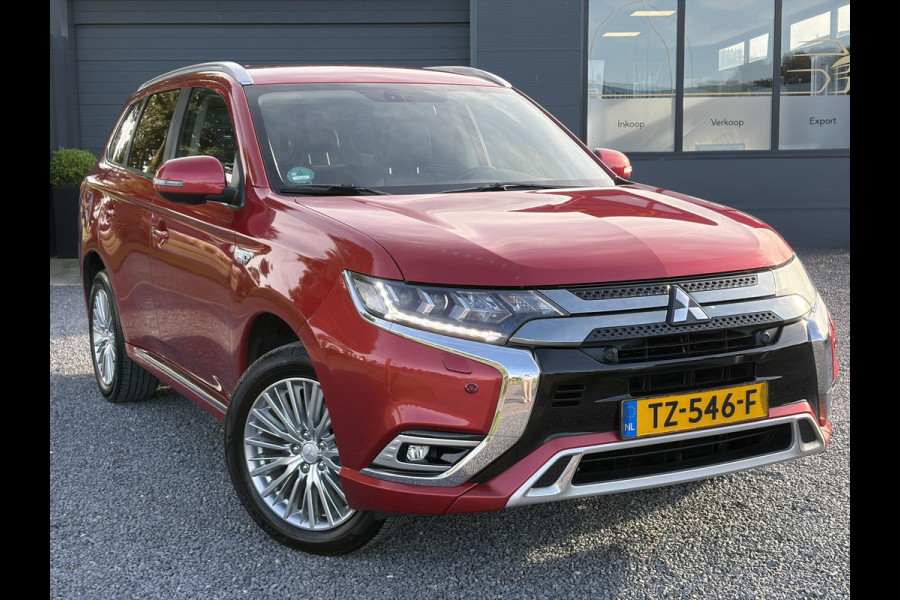 Mitsubishi Outlander 2.4 PHEV Intense ✓1e Eigenaar✓Trakhaak✓Carplay✓Camera✓Alcantara-Leder✓Stoelverw-Stoelverkoeling✓Clima✓Cruise✓Pdc V+A✓Keyless✓Net beurt gehad✓18" Lmv✓N.A.P✓Apk tot 10-2027