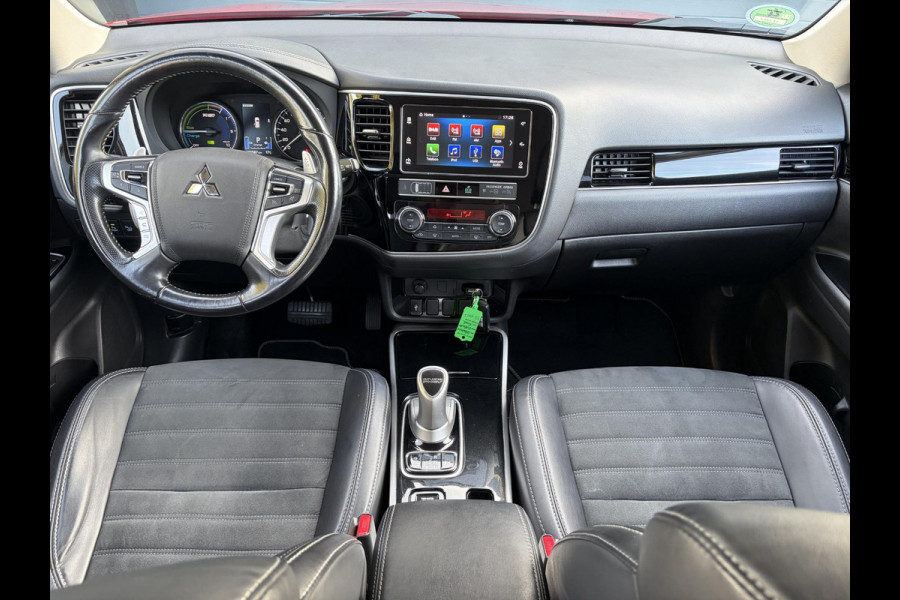 Mitsubishi Outlander 2.4 PHEV Intense ✓1e Eigenaar✓Trakhaak✓Carplay✓Camera✓Alcantara-Leder✓Stoelverw-Stoelverkoeling✓Clima✓Cruise✓Pdc V+A✓Keyless✓Net beurt gehad✓18" Lmv✓N.A.P✓Apk tot 10-2027