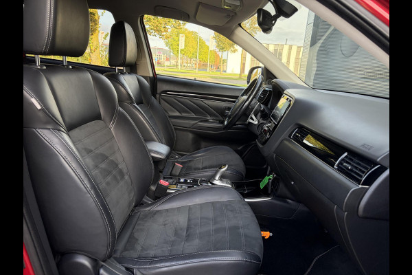 Mitsubishi Outlander 2.4 PHEV Intense ✓1e Eigenaar✓Trakhaak✓Carplay✓Camera✓Alcantara-Leder✓Stoelverw-Stoelverkoeling✓Clima✓Cruise✓Pdc V+A✓Keyless✓Net beurt gehad✓18" Lmv✓N.A.P✓Apk tot 10-2027
