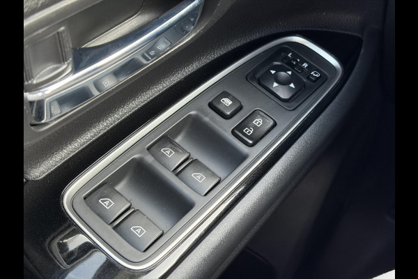 Mitsubishi Outlander 2.4 PHEV Intense ✓1e Eigenaar✓Trakhaak✓Carplay✓Camera✓Alcantara-Leder✓Stoelverw-Stoelverkoeling✓Clima✓Cruise✓Pdc V+A✓Keyless✓Net beurt gehad✓18" Lmv✓N.A.P✓Apk tot 10-2027
