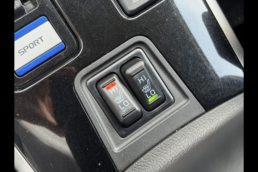 Mitsubishi Outlander 2.4 PHEV Intense ✓1e Eigenaar✓Trakhaak✓Carplay✓Camera✓Alcantara-Leder✓Stoelverw-Stoelverkoeling✓Clima✓Cruise✓Pdc V+A✓Keyless✓Net beurt gehad✓18" Lmv✓N.A.P✓Apk tot 10-2027