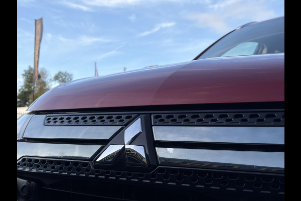 Mitsubishi Outlander 2.4 PHEV Intense ✓1e Eigenaar✓Trakhaak✓Carplay✓Camera✓Alcantara-Leder✓Stoelverw-Stoelverkoeling✓Clima✓Cruise✓Pdc V+A✓Keyless✓Net beurt gehad✓18" Lmv✓N.A.P✓Apk tot 10-2027