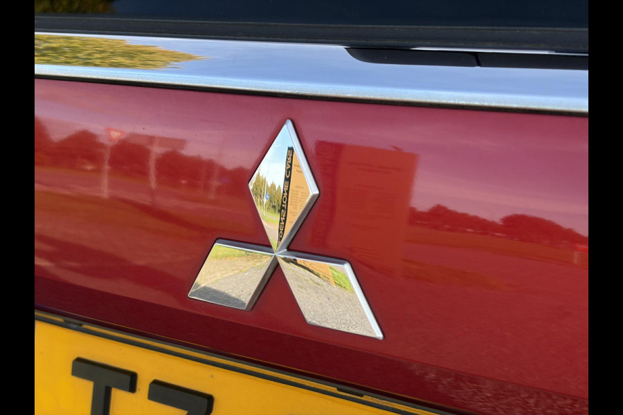 Mitsubishi Outlander 2.4 PHEV Intense ✓1e Eigenaar✓Trakhaak✓Carplay✓Camera✓Alcantara-Leder✓Stoelverw-Stoelverkoeling✓Clima✓Cruise✓Pdc V+A✓Keyless✓Net beurt gehad✓18" Lmv✓N.A.P✓Apk tot 10-2027