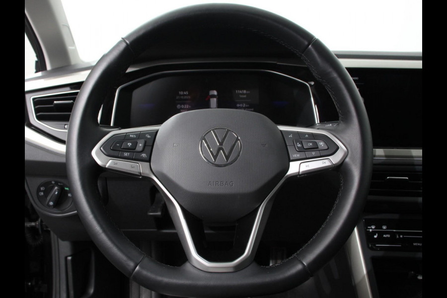 Volkswagen Polo 1.0 TSI Automaat Move Navigatie Apple Carplay/Android Auto Airco Digitale Cockpit Adaptive Cruise Control Lichtmetalen Velgen Parkeer sensoren V+A Stoelverwarming
