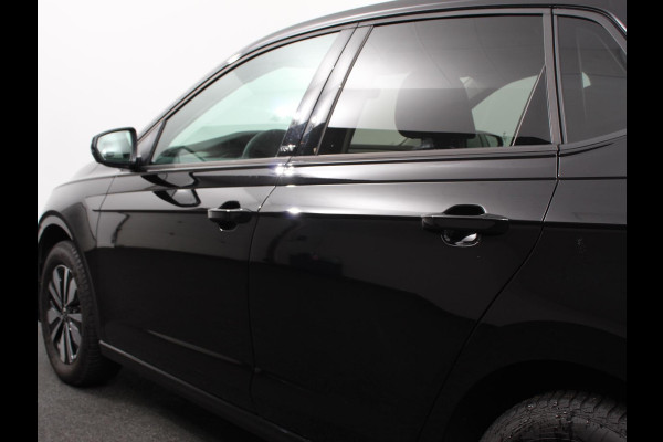 Volkswagen Polo 1.0 TSI Automaat Move Navigatie Apple Carplay/Android Auto Airco Digitale Cockpit Adaptive Cruise Control Lichtmetalen Velgen Parkeer sensoren V+A Stoelverwarming