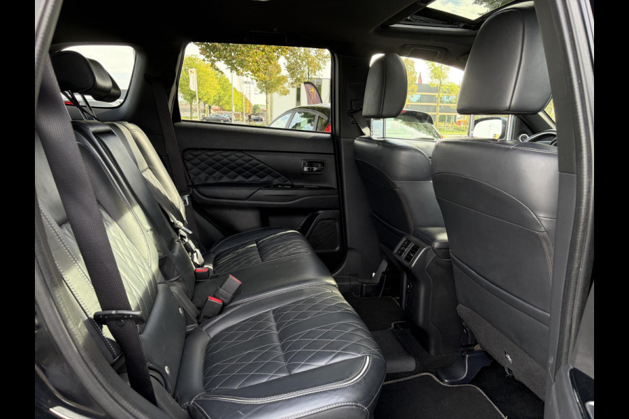 Mitsubishi Outlander 2.4 PHEV Instyle ✓360° Camera✓2e Eigenaar✓Carplay✓Pano✓Navi✓Leder✓Keyless✓Stoelverw✓Stoelverkoeling✓Stuurverw✓Pdc V+A✓Lm velgen✓Net beurt gehad✓Rijstrooksensor✓Dodehoeksenor✓N.A.P✓Apk tot 11-2027