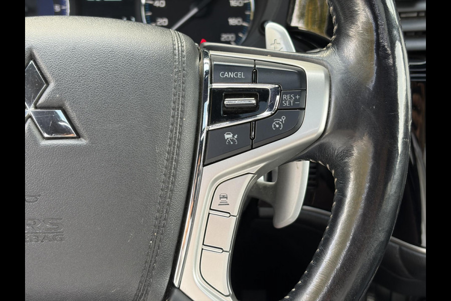 Mitsubishi Outlander 2.4 PHEV Instyle ✓360° Camera✓2e Eigenaar✓Carplay✓Pano✓Navi✓Leder✓Keyless✓Stoelverw✓Stoelverkoeling✓Stuurverw✓Pdc V+A✓Lm velgen✓Net beurt gehad✓Rijstrooksensor✓Dodehoeksenor✓N.A.P✓Apk tot 11-2027