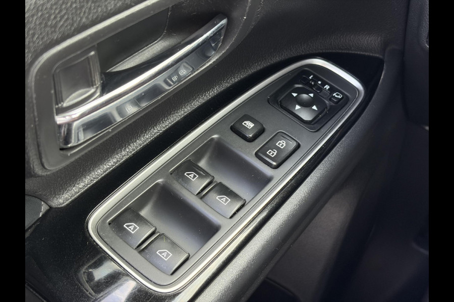 Mitsubishi Outlander 2.4 PHEV Instyle ✓360° Camera✓2e Eigenaar✓Carplay✓Pano✓Navi✓Leder✓Keyless✓Stoelverw✓Stoelverkoeling✓Stuurverw✓Pdc V+A✓Lm velgen✓Net beurt gehad✓Rijstrooksensor✓Dodehoeksenor✓N.A.P✓Apk tot 11-2027