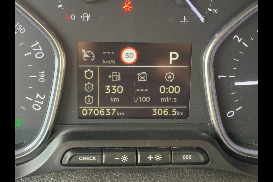 Peugeot Expert 2.0 BlueHDI 180 Standard Premium Automaat Trekhaak Imperial Euro 6 Rijklaar  6 maanden Bovag-garantie Henk Jongen Auto's in Helmond,  al 50 jaar service zoals 't hoort!