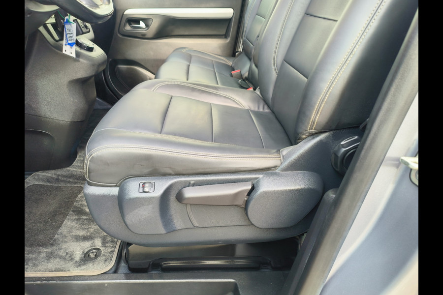 Peugeot Expert 2.0 BlueHDI 180 Standard Premium Automaat Trekhaak Imperial Euro 6 Rijklaar  6 maanden Bovag-garantie Henk Jongen Auto's in Helmond,  al 50 jaar service zoals 't hoort!